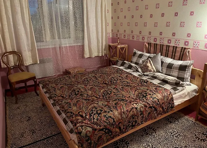 Cosy Puessi Town Quarto em Acomodações Particulares *