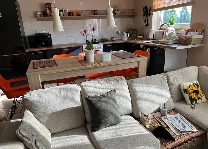 Cosy Puessi Town * Pussi