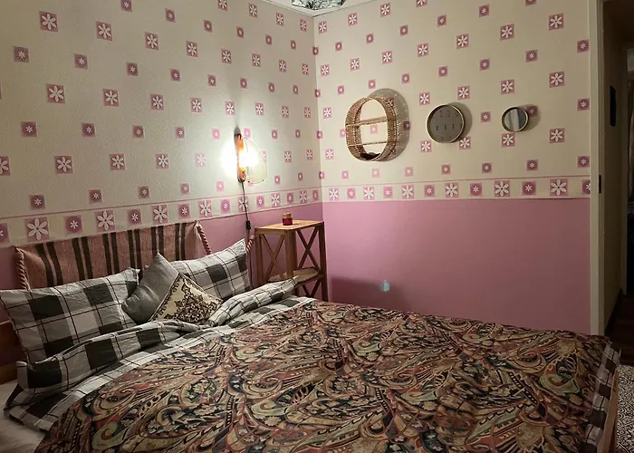 Quarto em Acomodações Particulares Cosy Puessi Town *